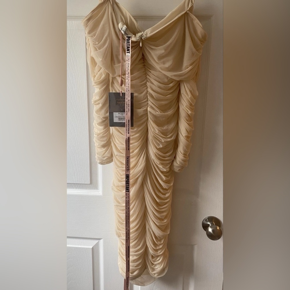 House of CB ‘ANAIS’ Ivory Tulle Off Shoulder Ruched Dress Small US4-6$195 - Picture 8 of 14